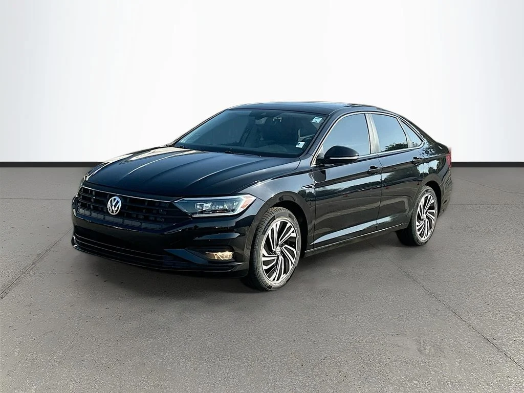 Used 2021 Black Volkswagen SEL Premium image 3