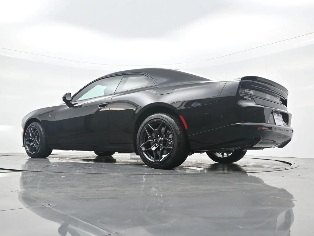 New 2026 Diamond Black Crystal Pearlcoat Dodge Scat Pack image 38