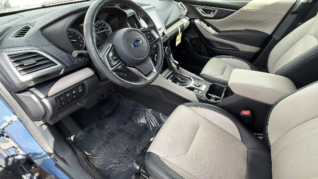 Used 2023 Horizon Blue Subaru Limited image 10