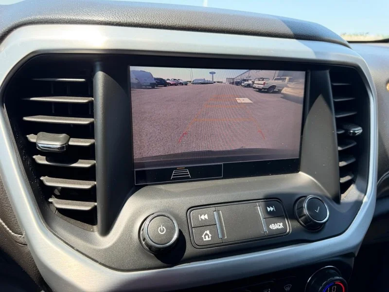 Certified Used 2020 Carbon Black Metallic GMC SLE image 22