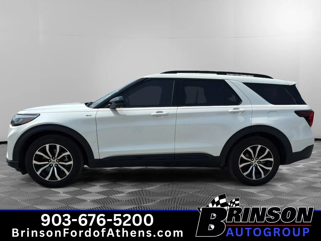 Certified Used 2026 Star White Ford ST-Line image 8