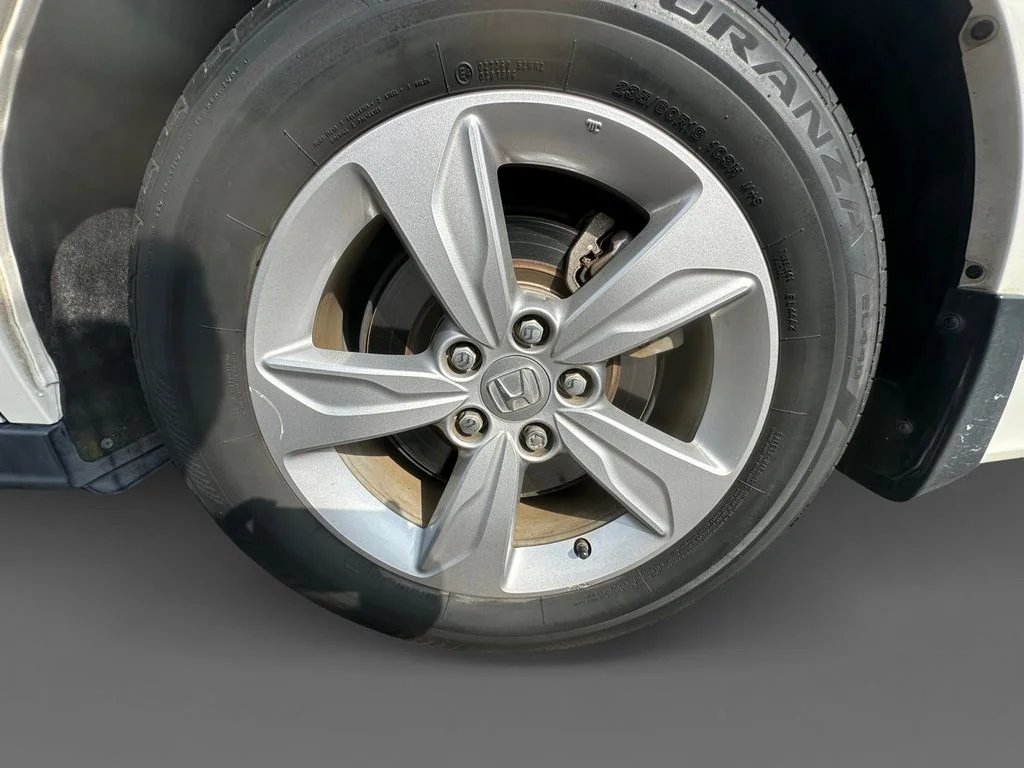 Used 2019 White Honda EX-L image 9