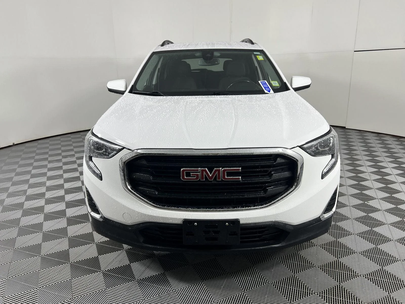 Used 2020 Summit White GMC SLE image 7