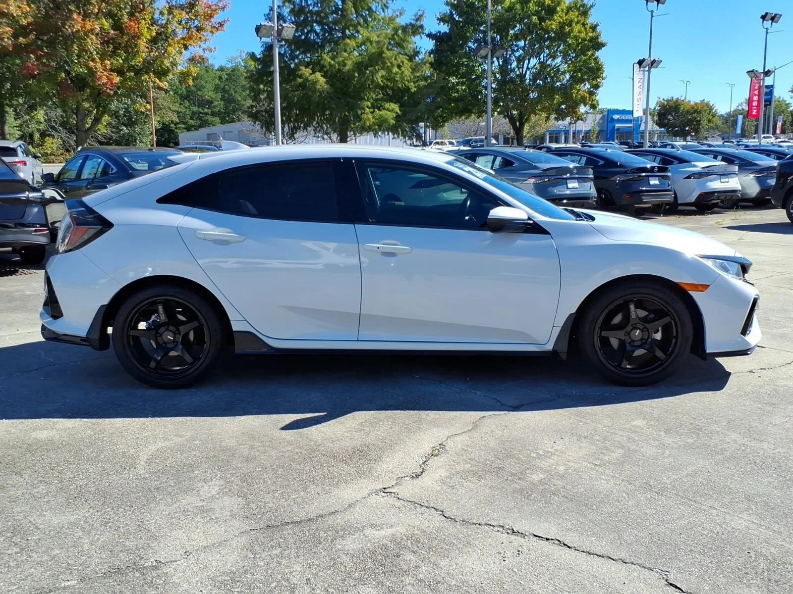 Used 2021 Platinum White Pearl Honda Sport image 6