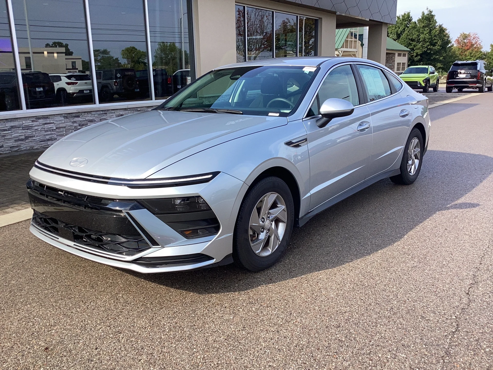 Certified Used 2026 Aero Silver Metallic Hyundai SE image 7