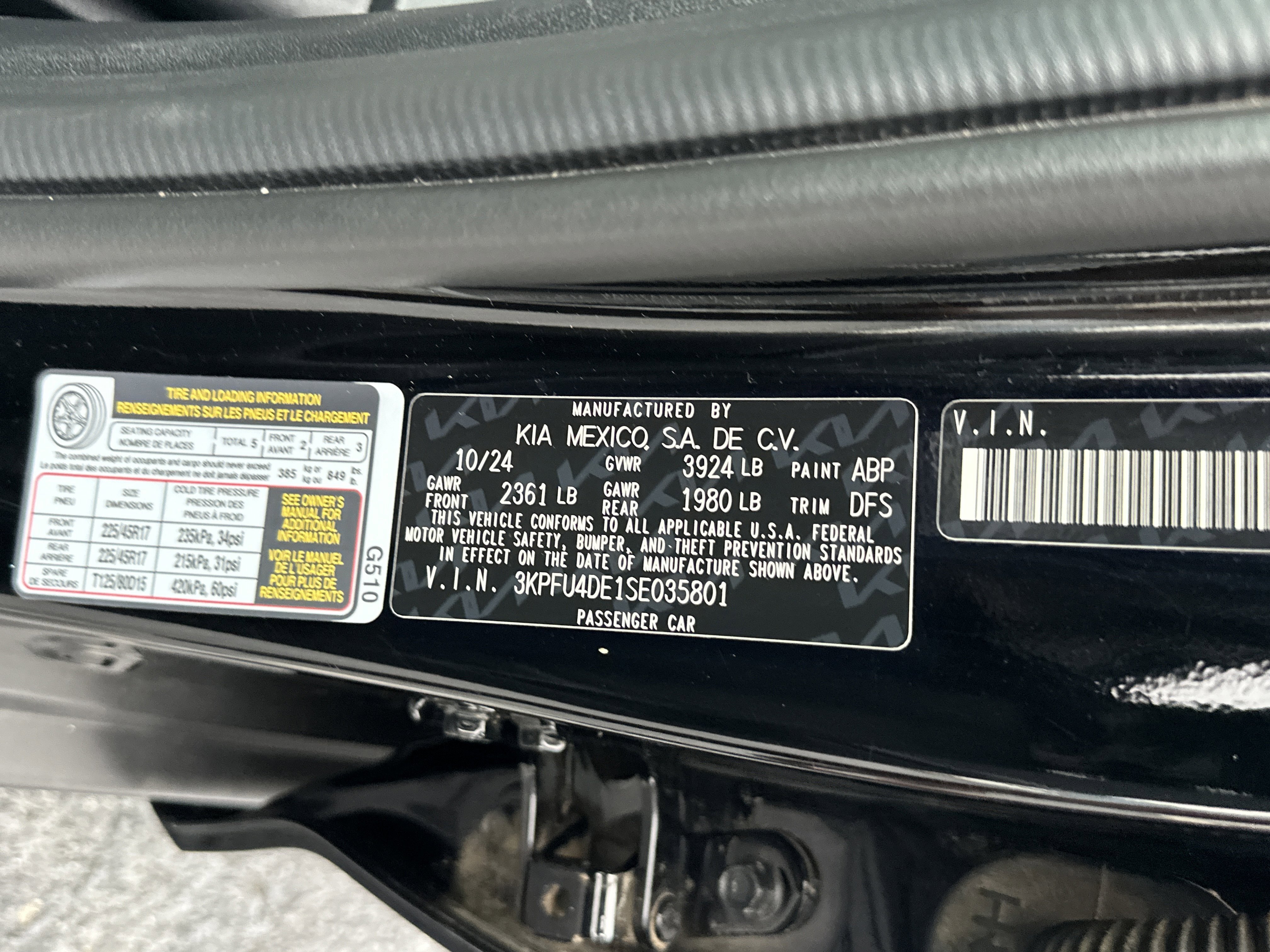 Used 2025 Aurora Black Pearl Kia EX image 28