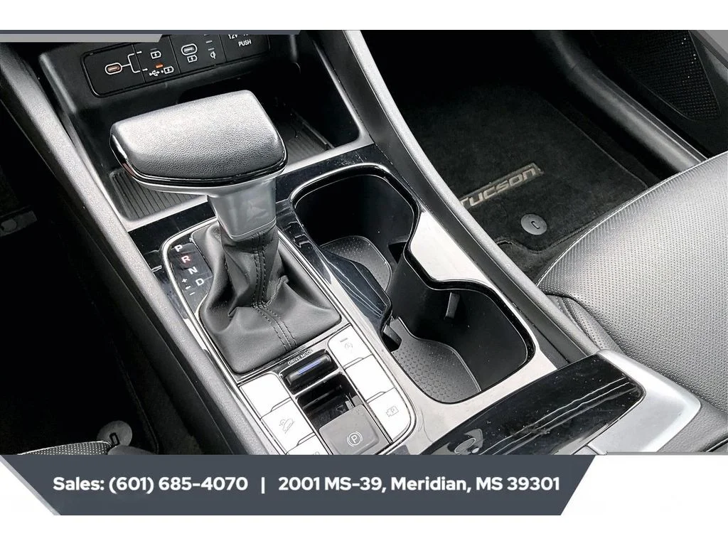 Used 2025 SERENITY WHITE PEARL Hyundai SEL Convenience image 23