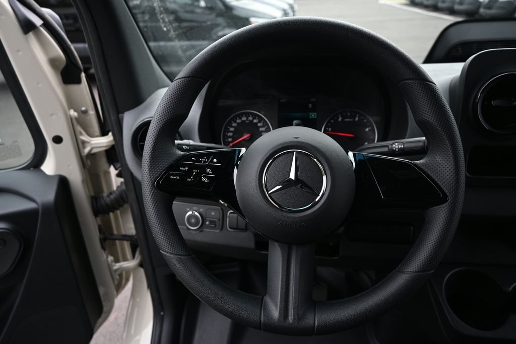 Used 2025 Pebble Gray Mercedes-Benz Cargo 170 WB image 2