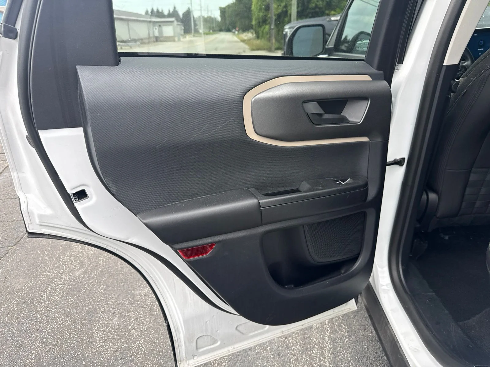 Used 2025 White Ford Big Bend image 17
