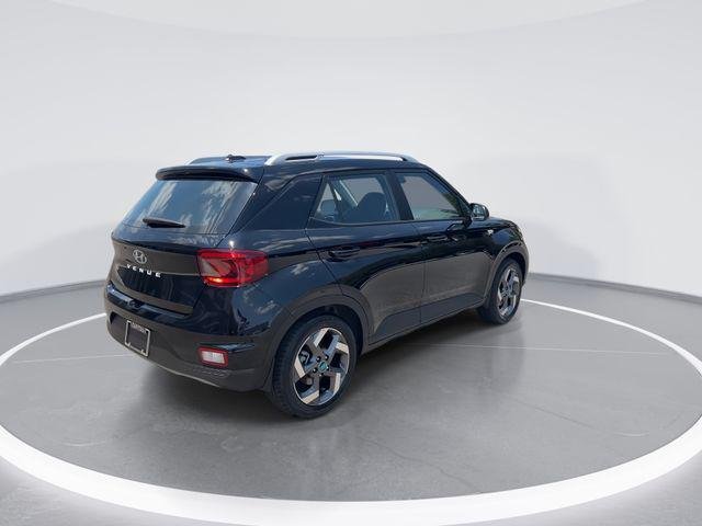 New 2026 Black Hyundai SEL image 8