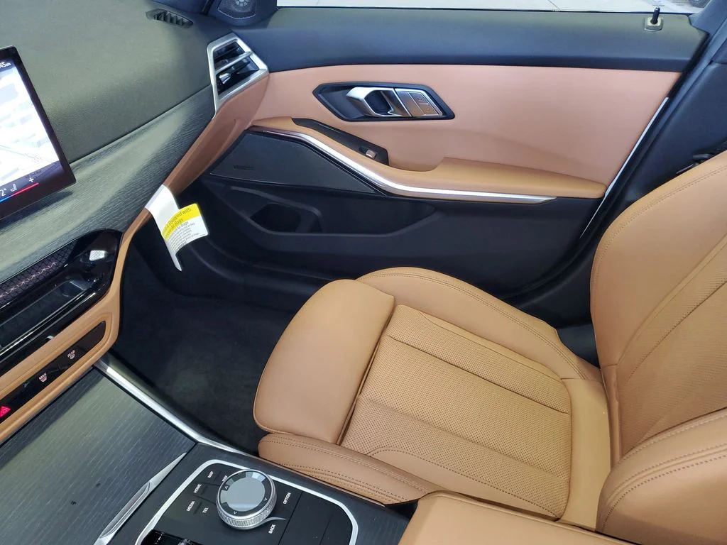 Used 2026 Alpine White BMW 330i image 19