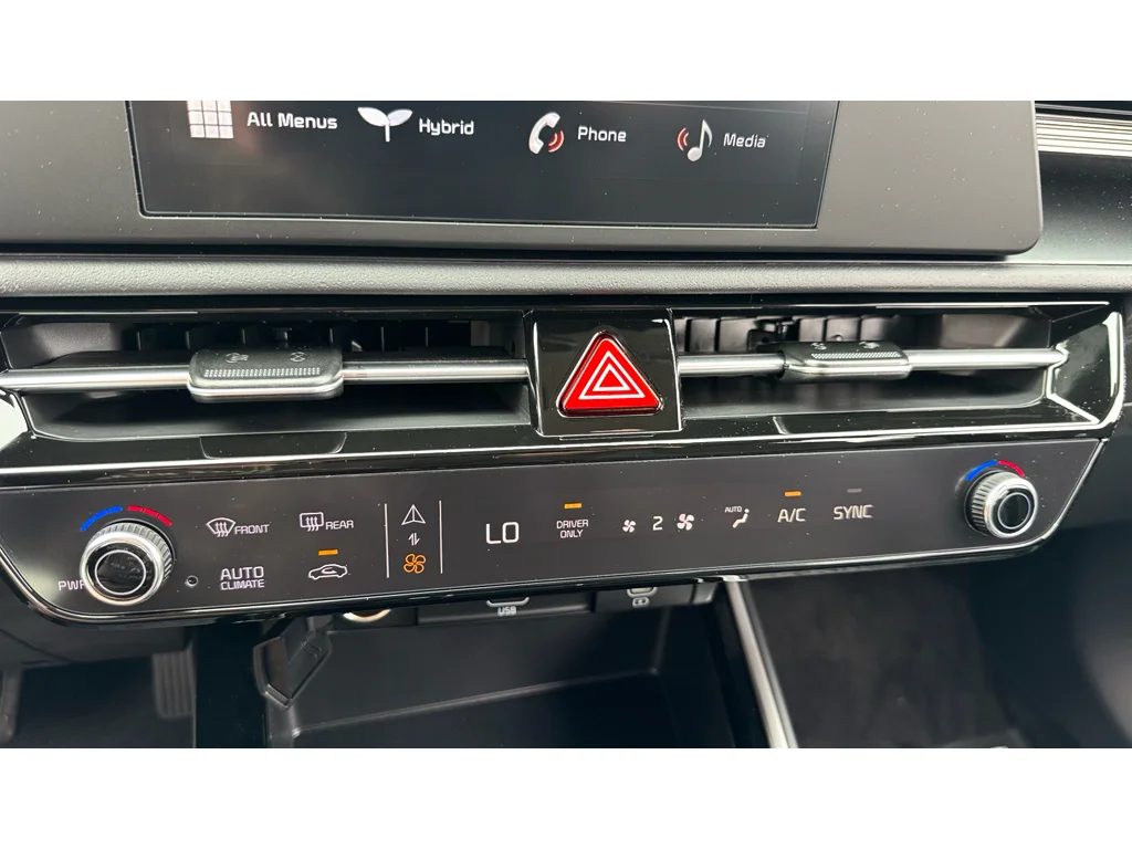 New 2026 Blk Kia LX image 21