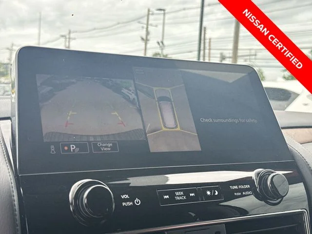 Used 2023 Gray Nissan SL image 17