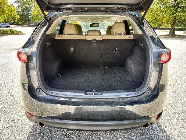 Used 2018 Black Mazda Touring image 24