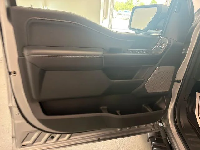New 2026 Iconic Silver Metallic Ford Lariat® image 30