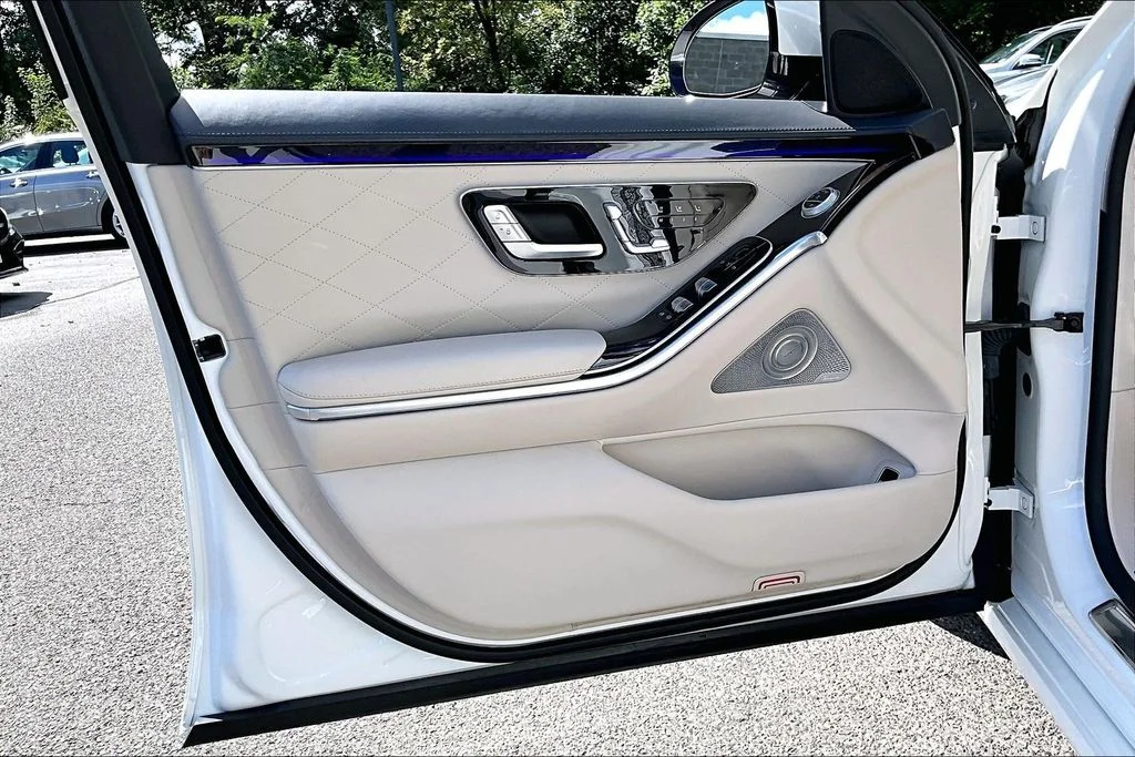 Certified Used 2021 White Mercedes-Benz S 580 image 18