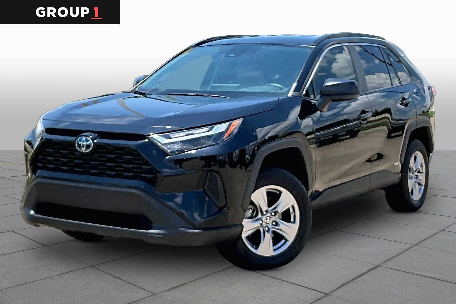 2024 Toyota RAV4 Hybrid LE