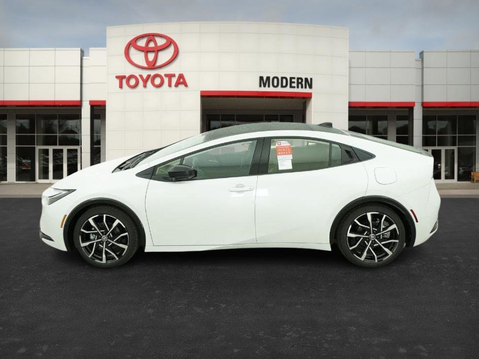 New 2026 Wind Chill Pearl Toyota XSE Premium image 10