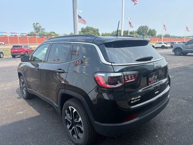 Certified Used 2022 Diamond Black Jeep Limited image 6