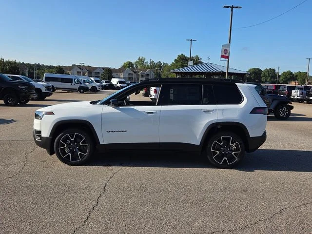 New 2026 Bright White Clear-Coat Exterior Paint Jeep Overland image 4