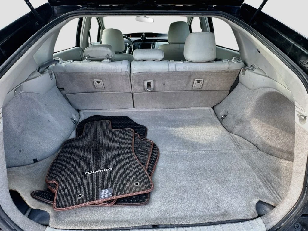 Used 2010 Red Toyota I image 28