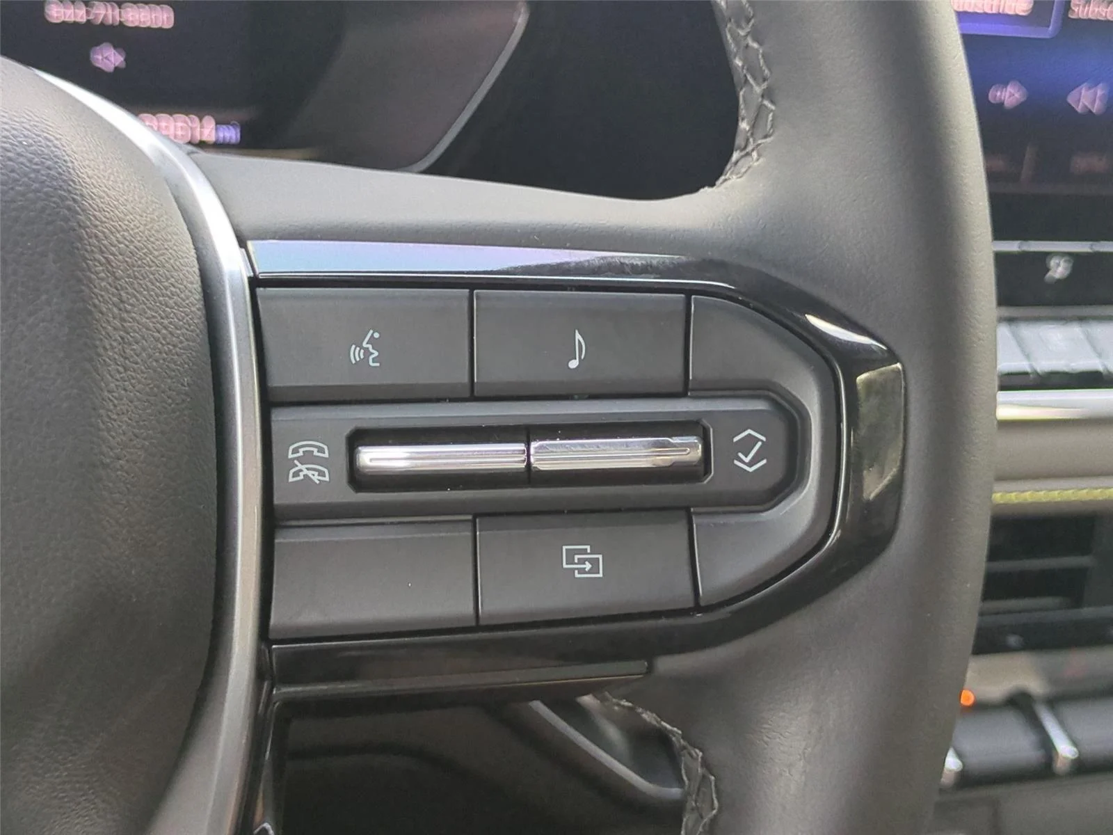 Used 2024 Summit White Chevrolet 4WD ZR2 image 21