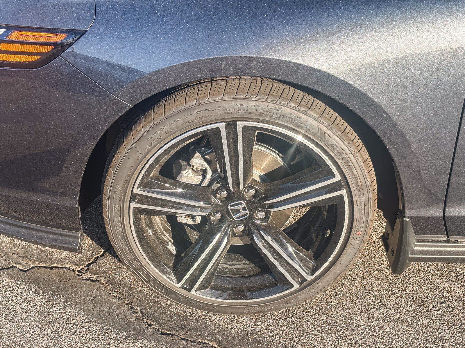 New 2026 Meteorite Gray Metallic Honda SE image 10
