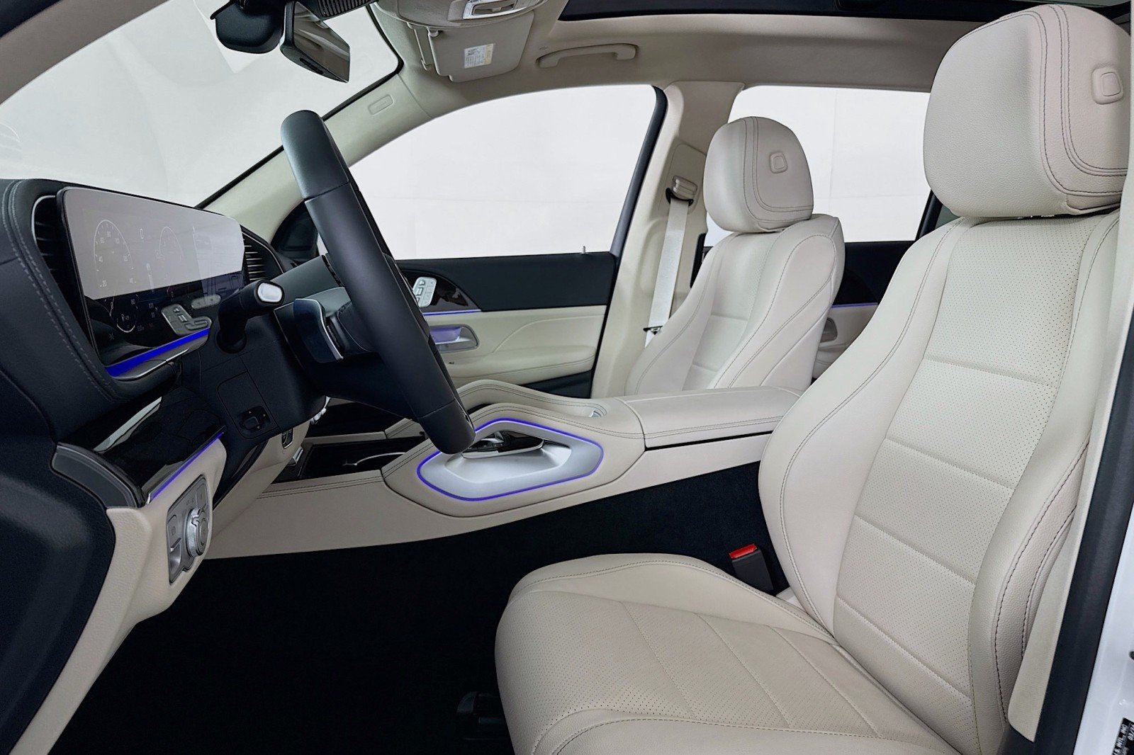New 2026 Polar White Mercedes-Benz GLS 450 4MATIC® SUV image 17