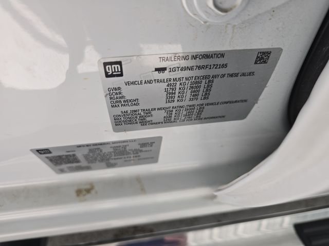 Used 2024 White GMC SLT image 14