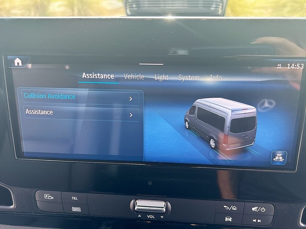 New 2026 Arctic White Mercedes-Benz Cargo 170 WB image 29