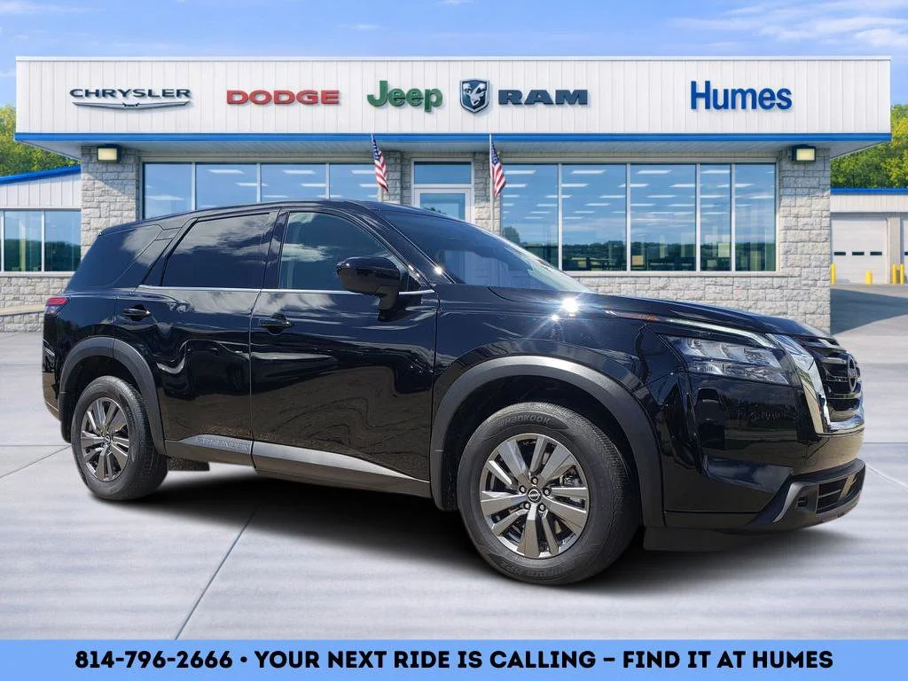 2025 Nissan Pathfinder S 4WD's photo