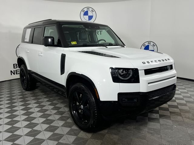 2024 Land Rover Defender 110 X-Dynamic SE P400's photo