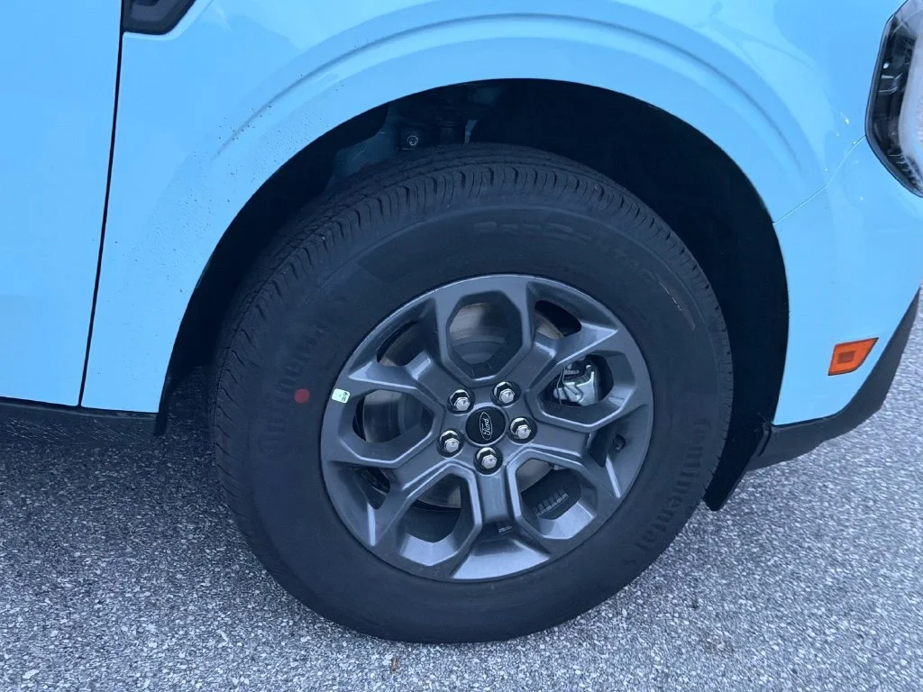 New 2026 Blue Ford XLT image 9