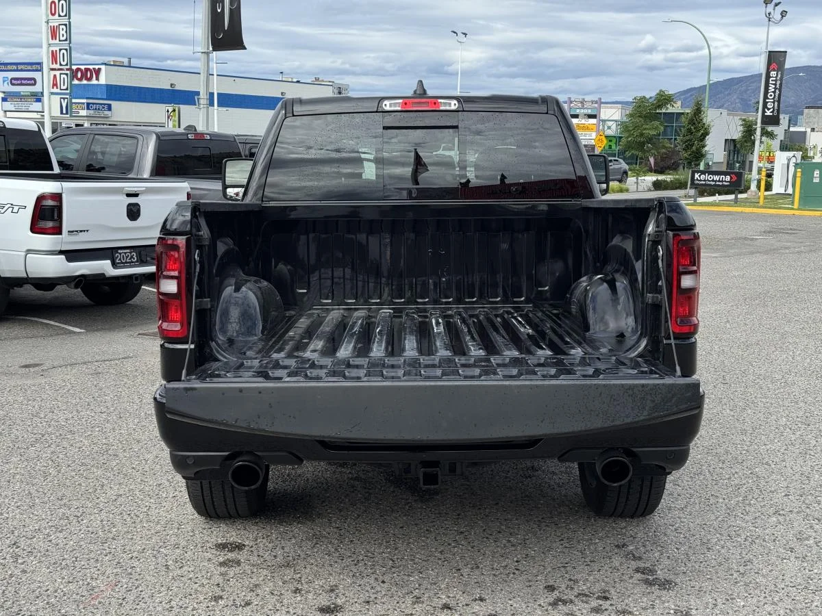 New 2025 Black RAM Tradesman C/c 4x4 image 7