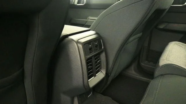 New 2026 Marsh Gray Ford Base image 12