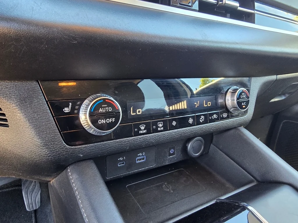 Used 2024 Gray Mitsubishi SE image 22