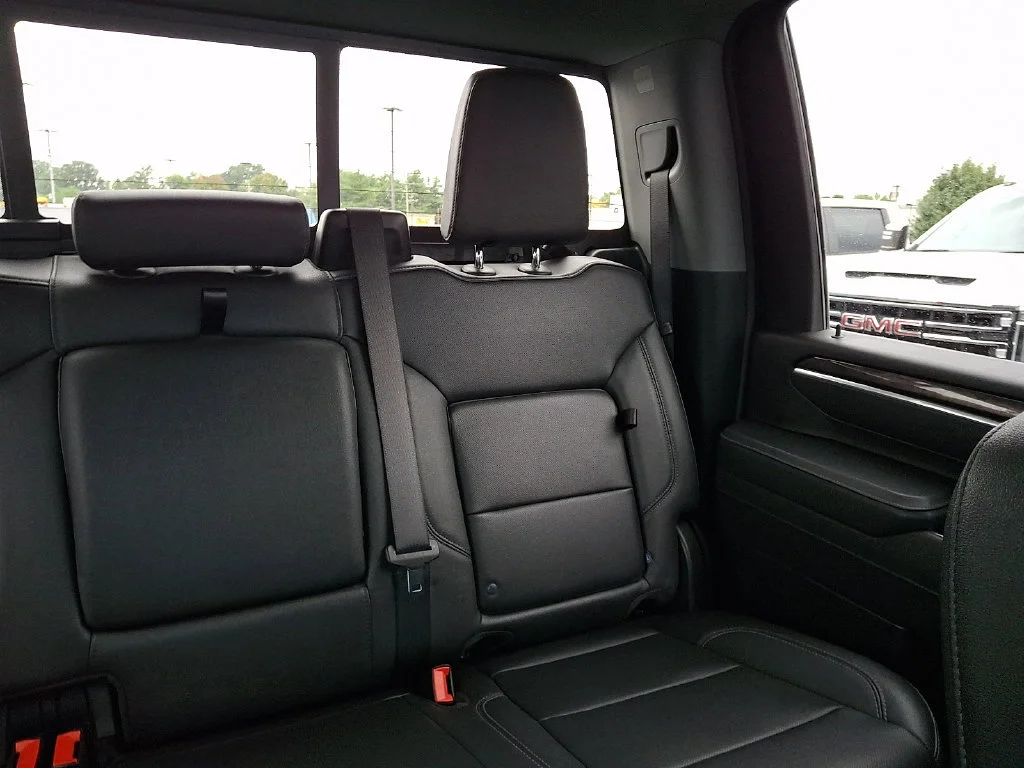 Used 2025 Black Chevrolet LTZ image 21