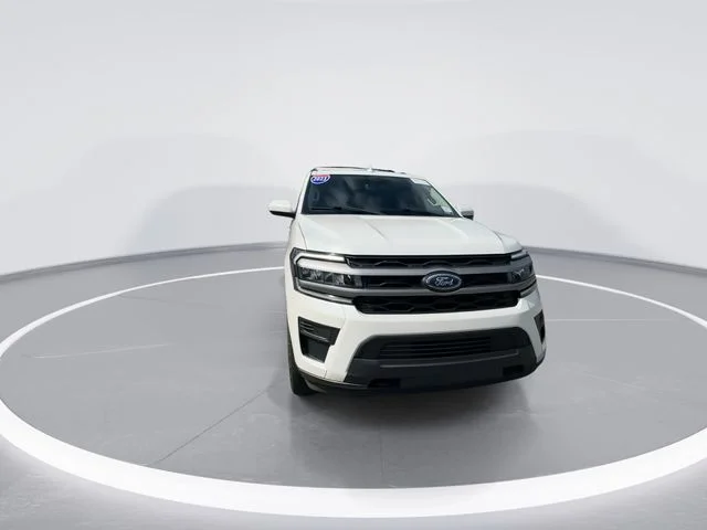 Used 2023 White Ford XLT image 1