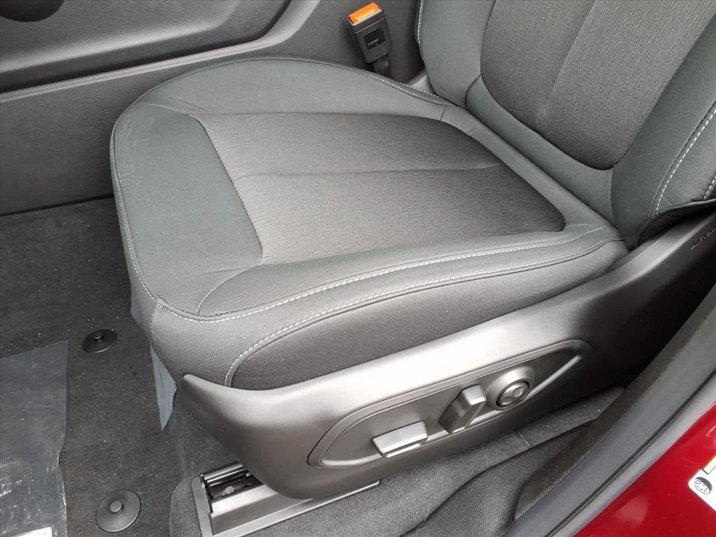Used 2025 Red Jeep Laredo image 10