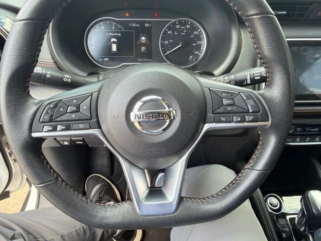 Used 2020 White Nissan SR image 16