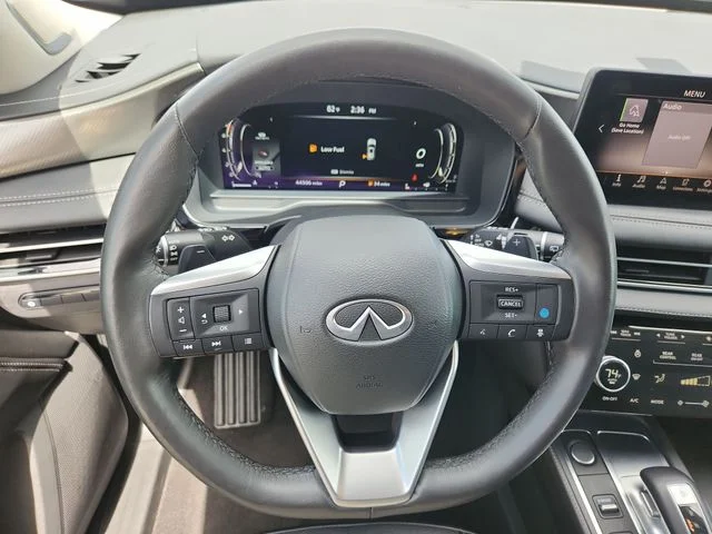 Certified Used 2023 Mineral INFINITI LUXE image 12