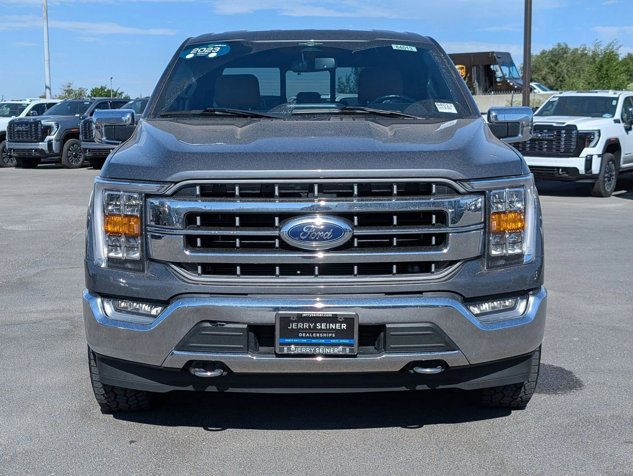 Used 2023 Gray Metallic Ford LARIAT image 9