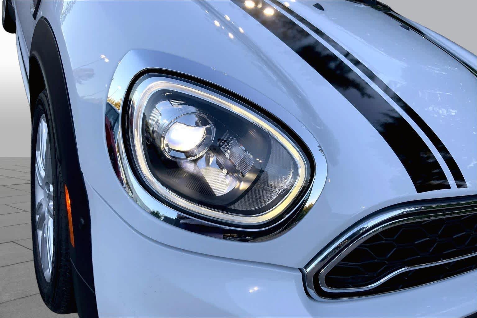 Used 2017 Light White MINI Cooper S image 26