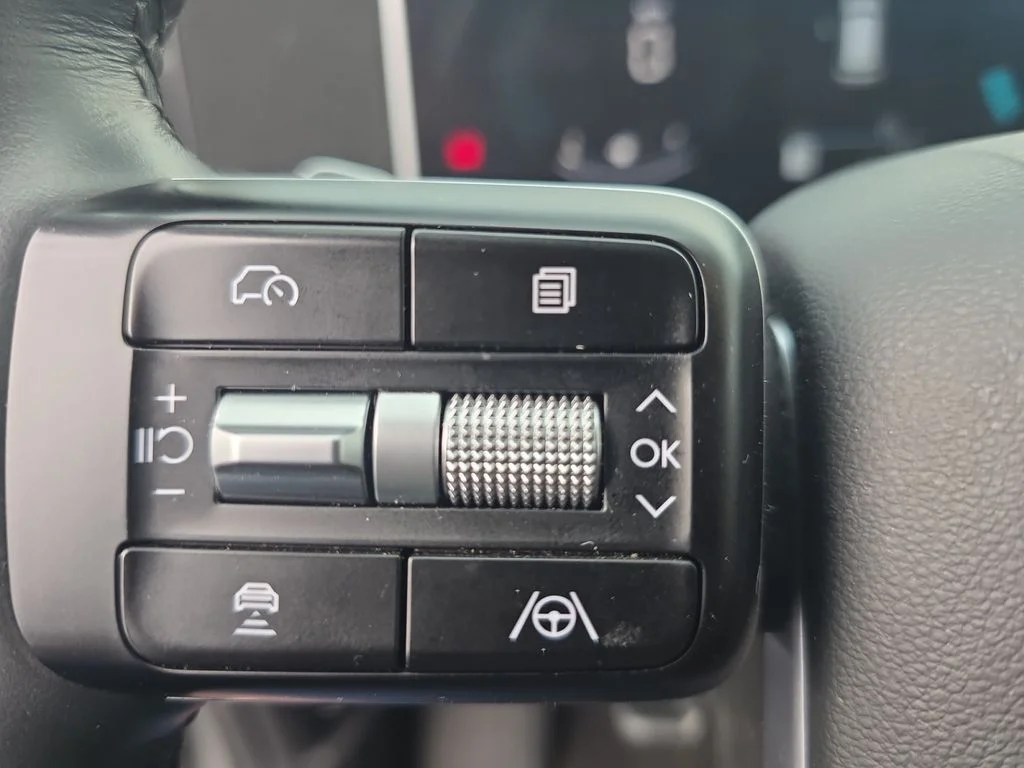 Used 2025 Gray Hyundai SE image 20