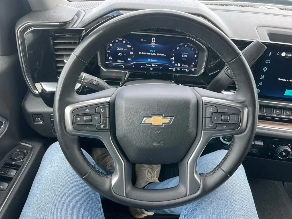 Used 2025 Cypress Chevrolet LT image 19