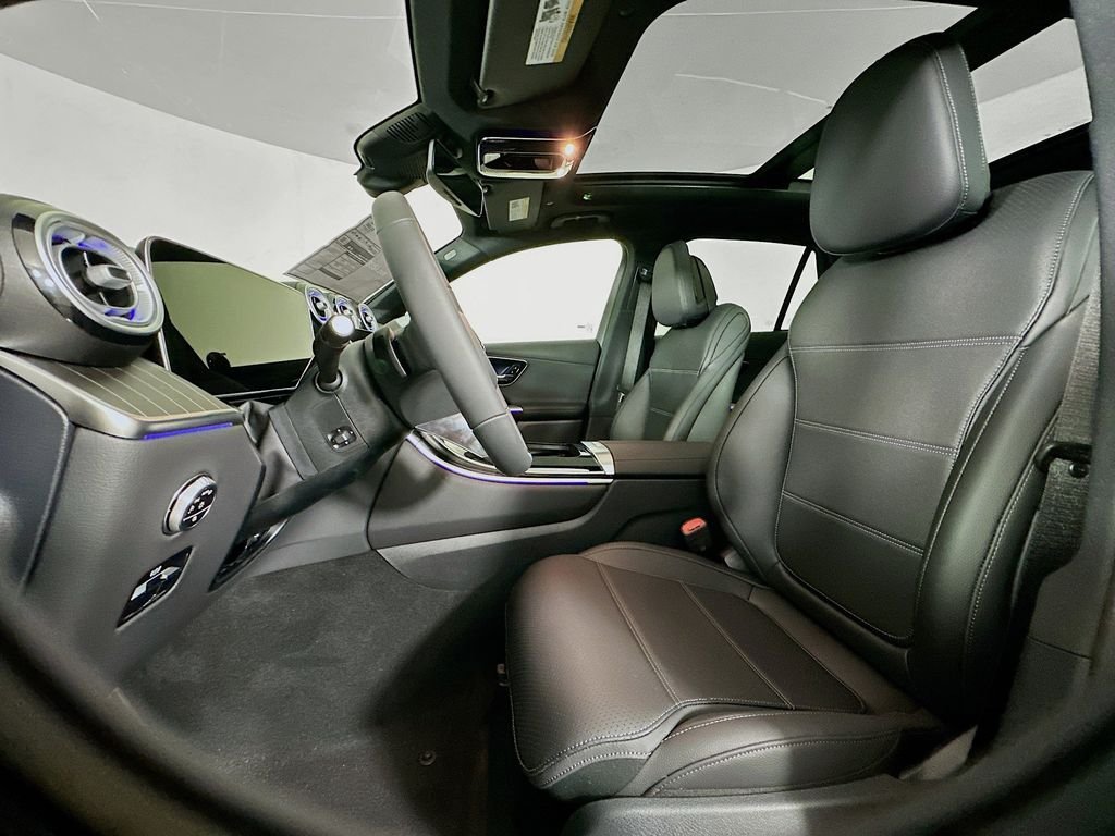 New 2026 Black Mercedes-Benz GLC 300 image 21