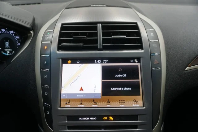 Used 2019 WHITE Lincoln Reserve I image 31
