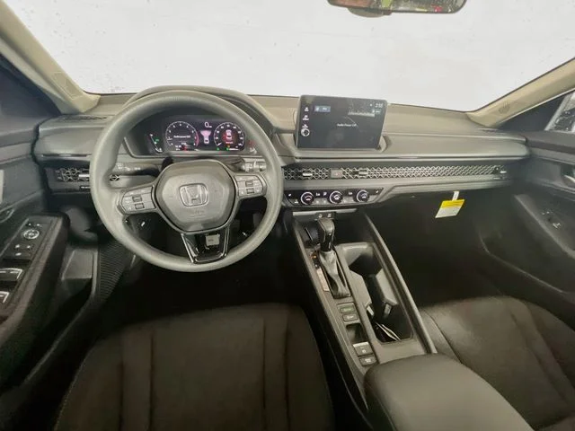 New 2026 Meteorite Gray Metallic Honda SE image 13