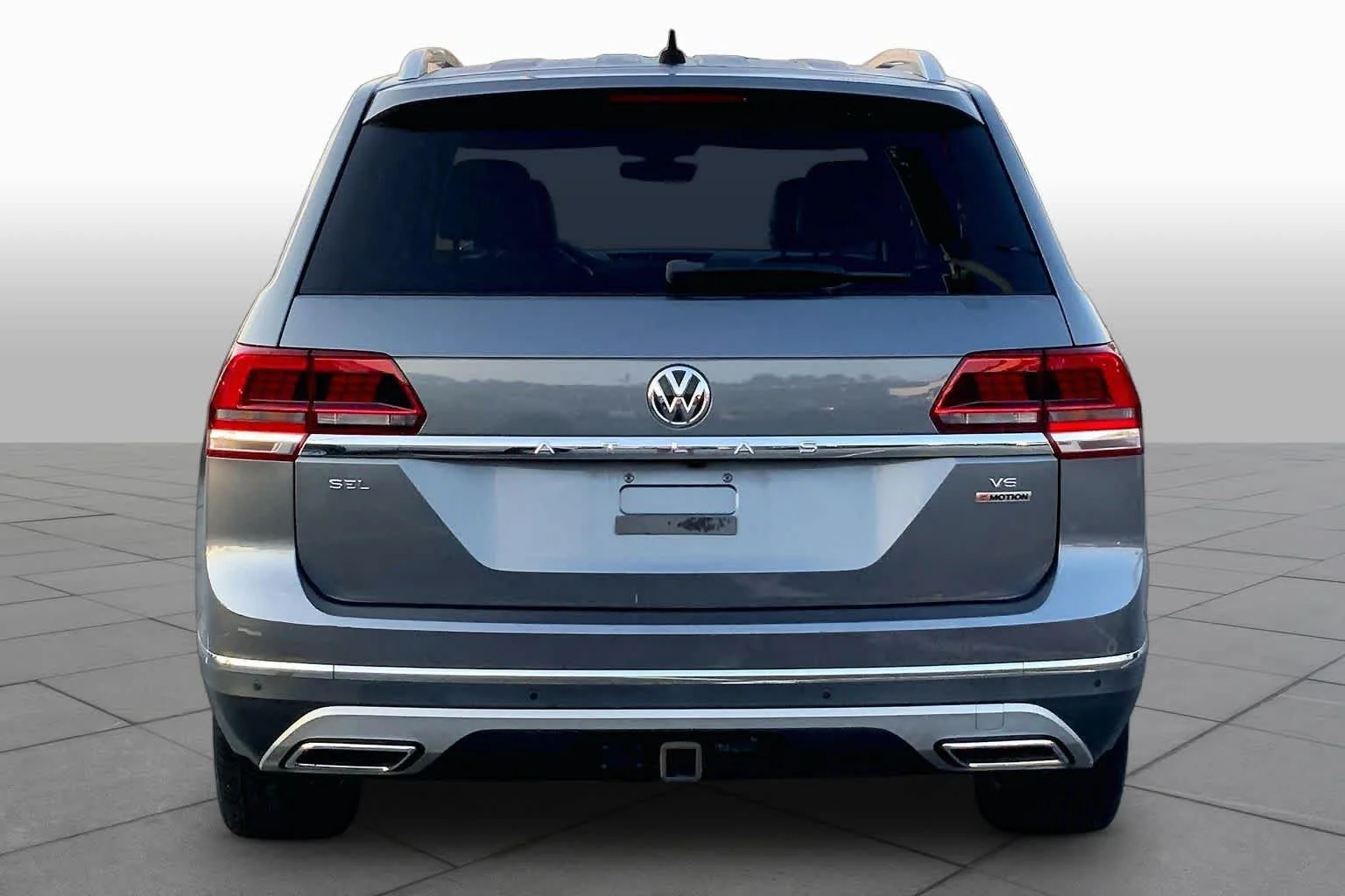 Used 2019 Platinum Gray Metallic Volkswagen 3.6L V6 SEL image 5