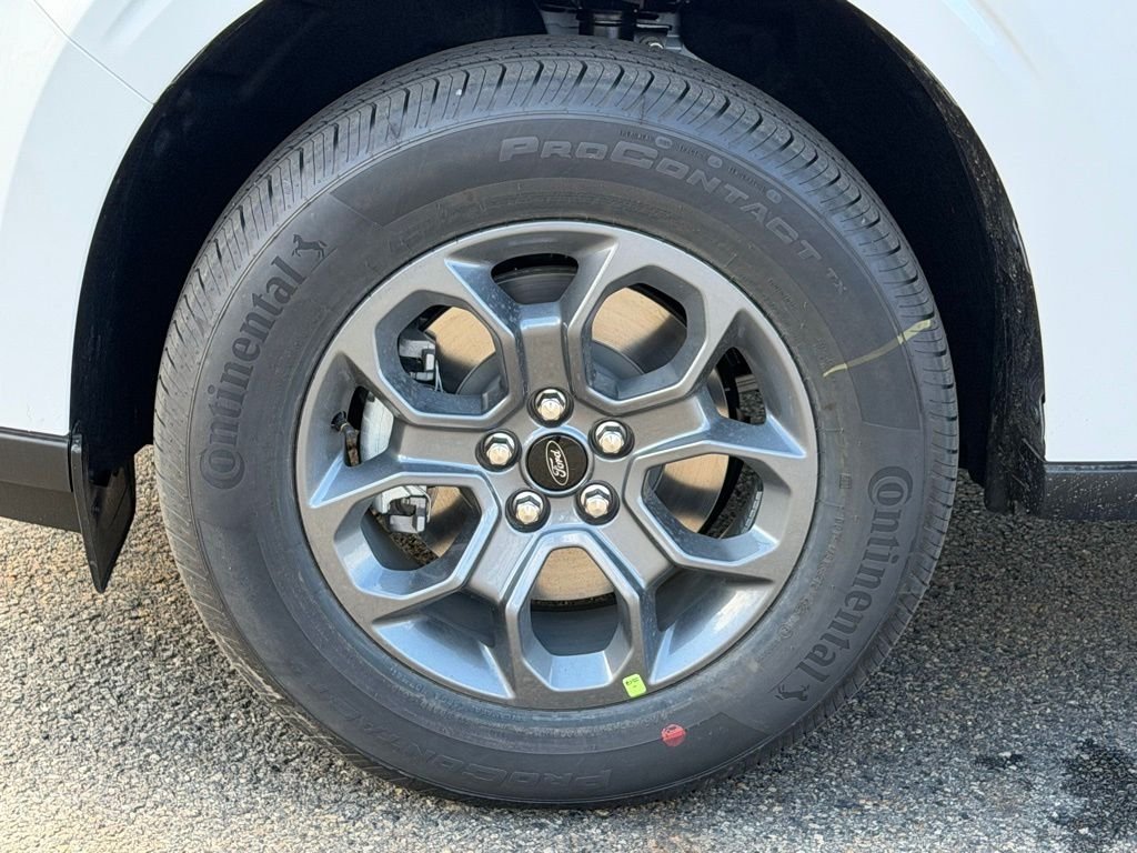 New 2026 Oxford White Ford XLT image 31